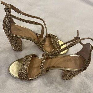 Sparkling clubbing heels